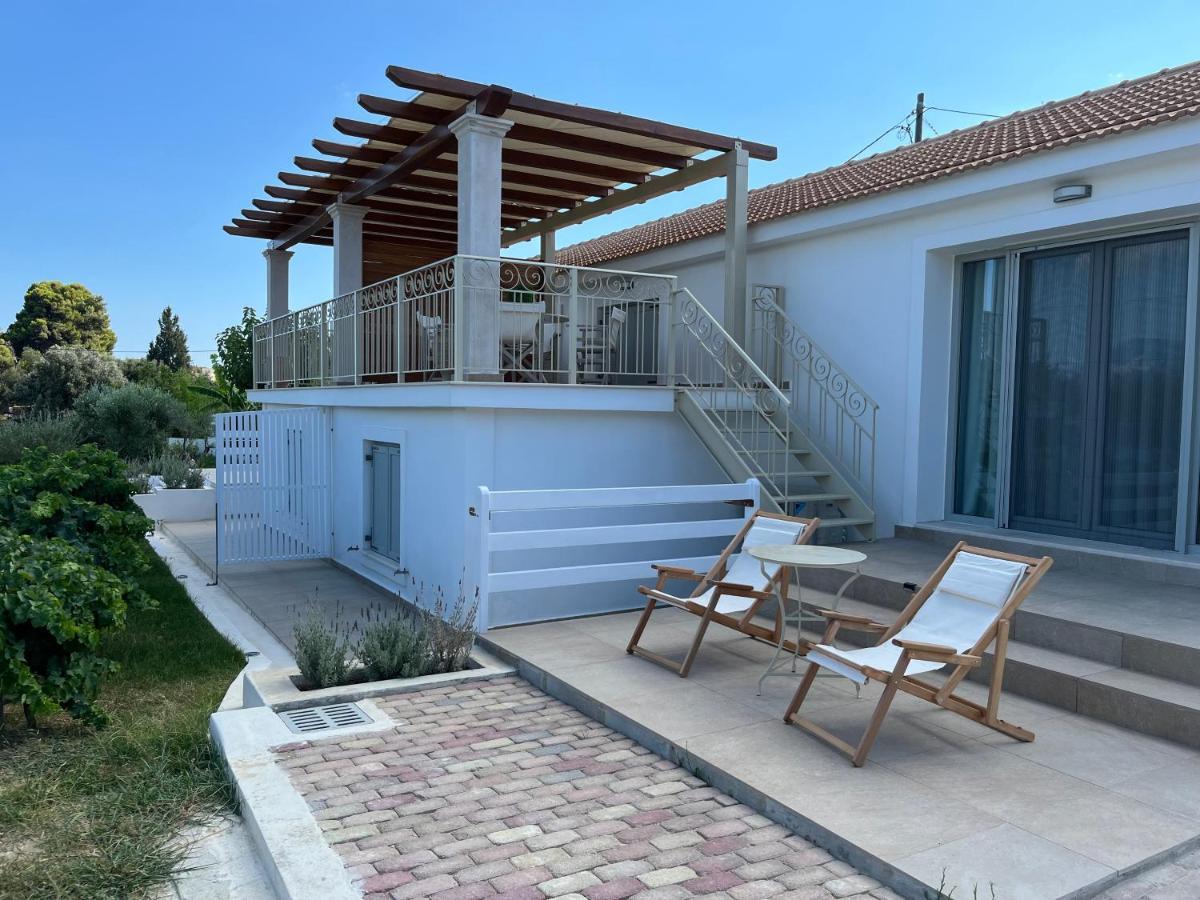 Apollonides Seafront Villa 2 Melete リクスリオン エクステリア 写真
