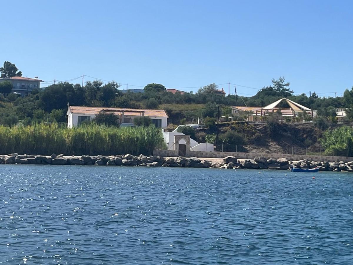 Apollonides Seafront Villa 2 Melete リクスリオン エクステリア 写真