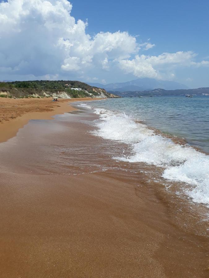 Apollonides Seafront Villa 2 Melete リクスリオン エクステリア 写真